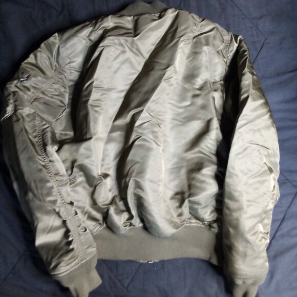 Alpha Industries MA-1 Air Force Flight Jacket - Picture 7 of 7